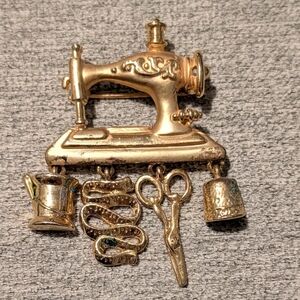Signed Danecraft Sewing Machine Brooch Pin Vintage Costume Jewelry Charms